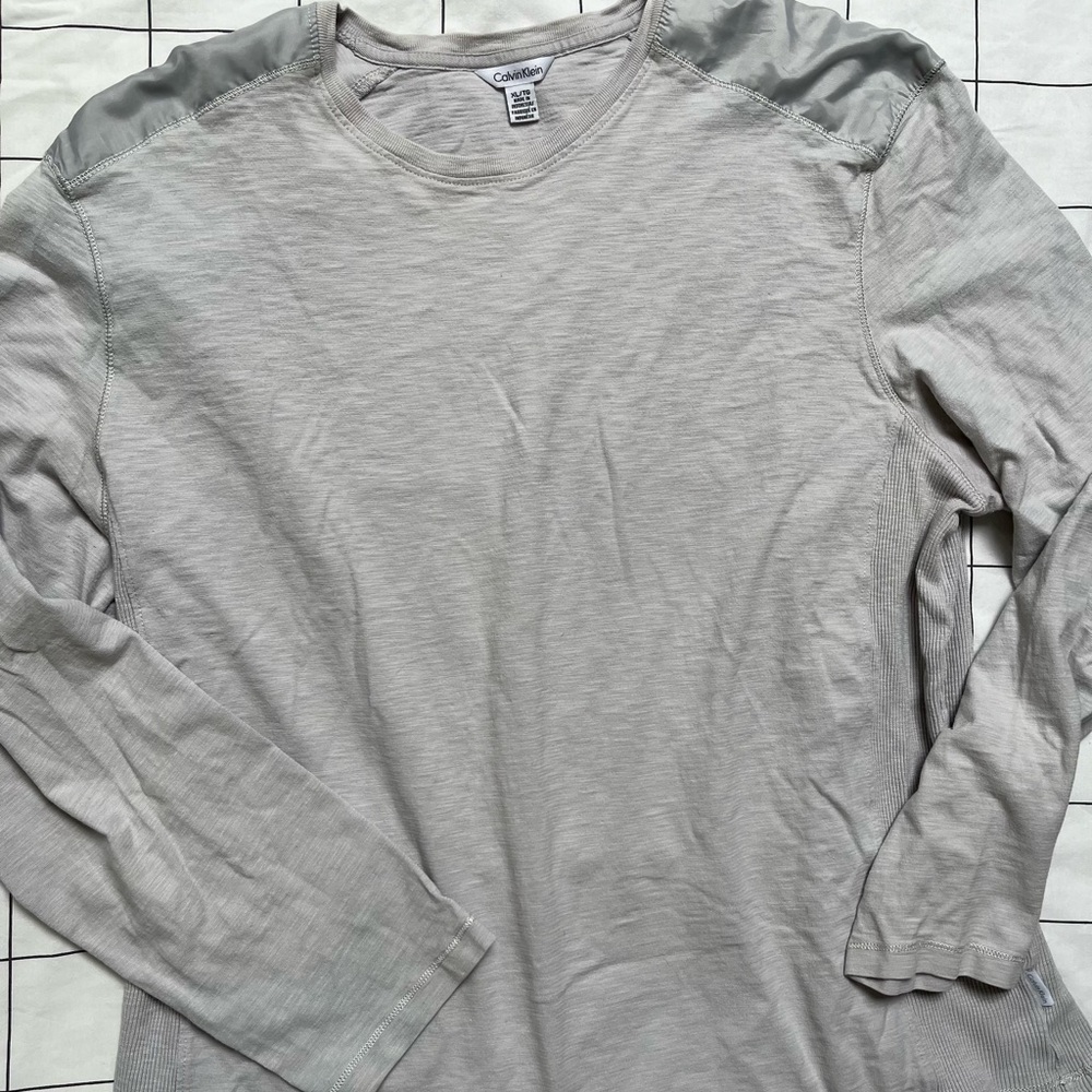 Men’s Calvin Klein Long Sleeve Shirt, Grey - Sz: XL